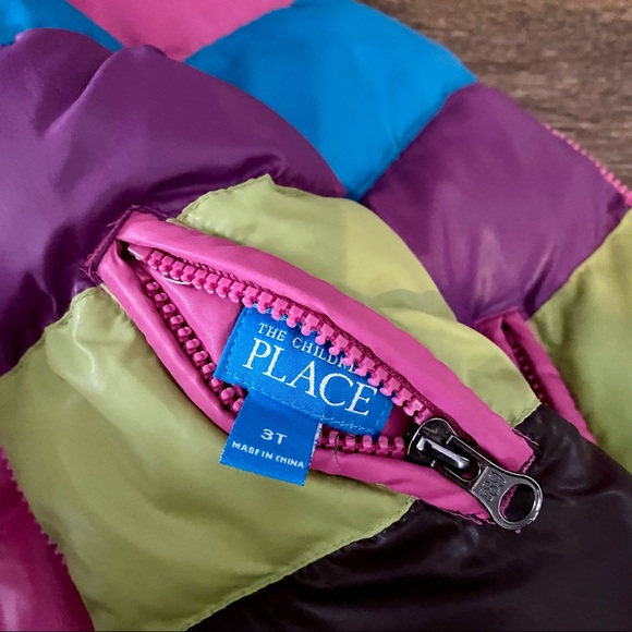 3/$20 Children’s place reversible puffy vest - Picture 3 of 3